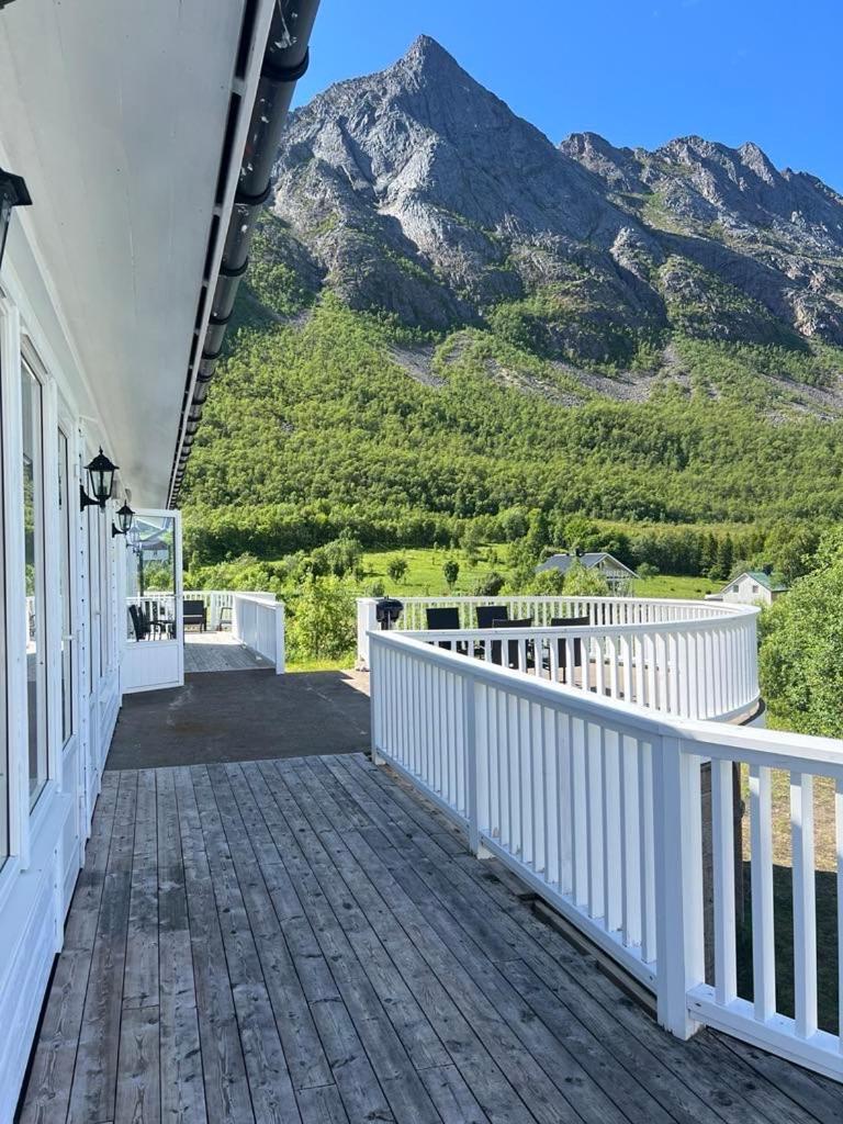 Senja Living Aparthotel Stonglandseidet Εξωτερικό φωτογραφία